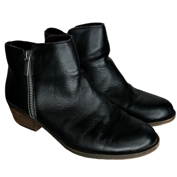 Kensie Black Leather Booties‎ - Picture 1 of 5